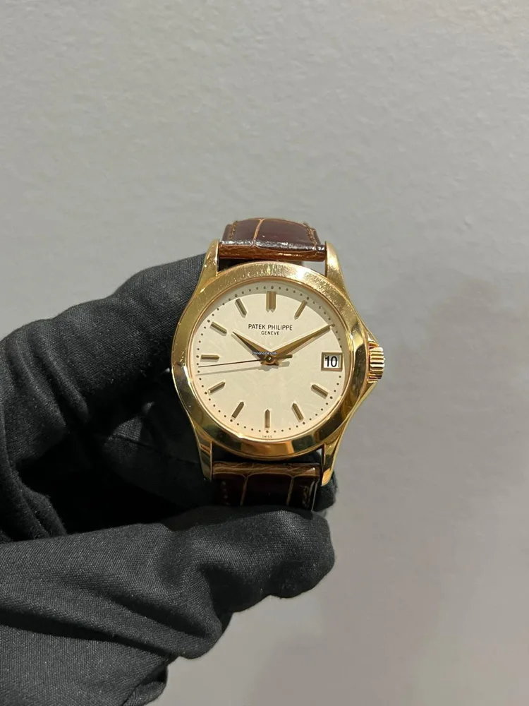 Patek Philippe Calatrava 5107R-001